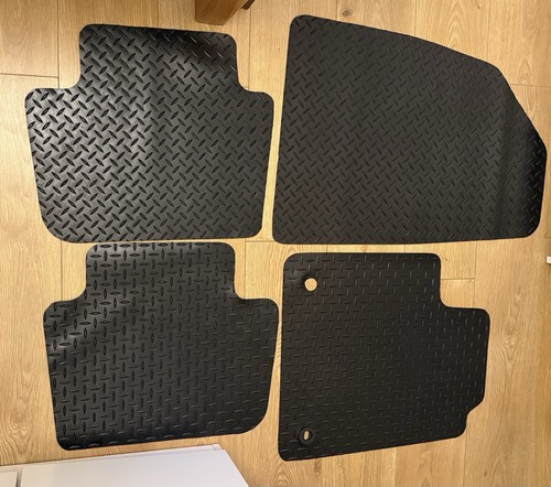 Black rubber car mats - mats, used