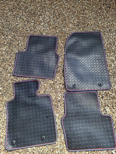 Set rubber car matts with - rubber,